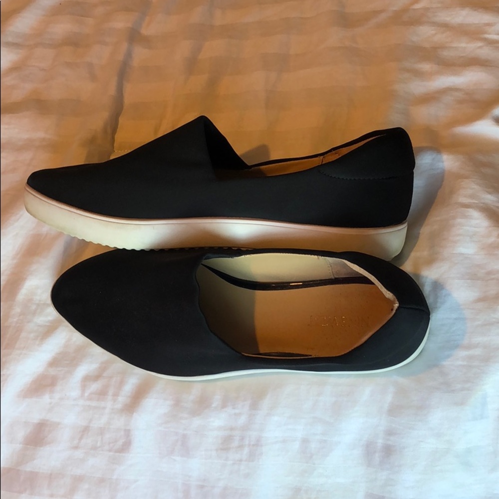 Nine West slip on pointed toe sneaker